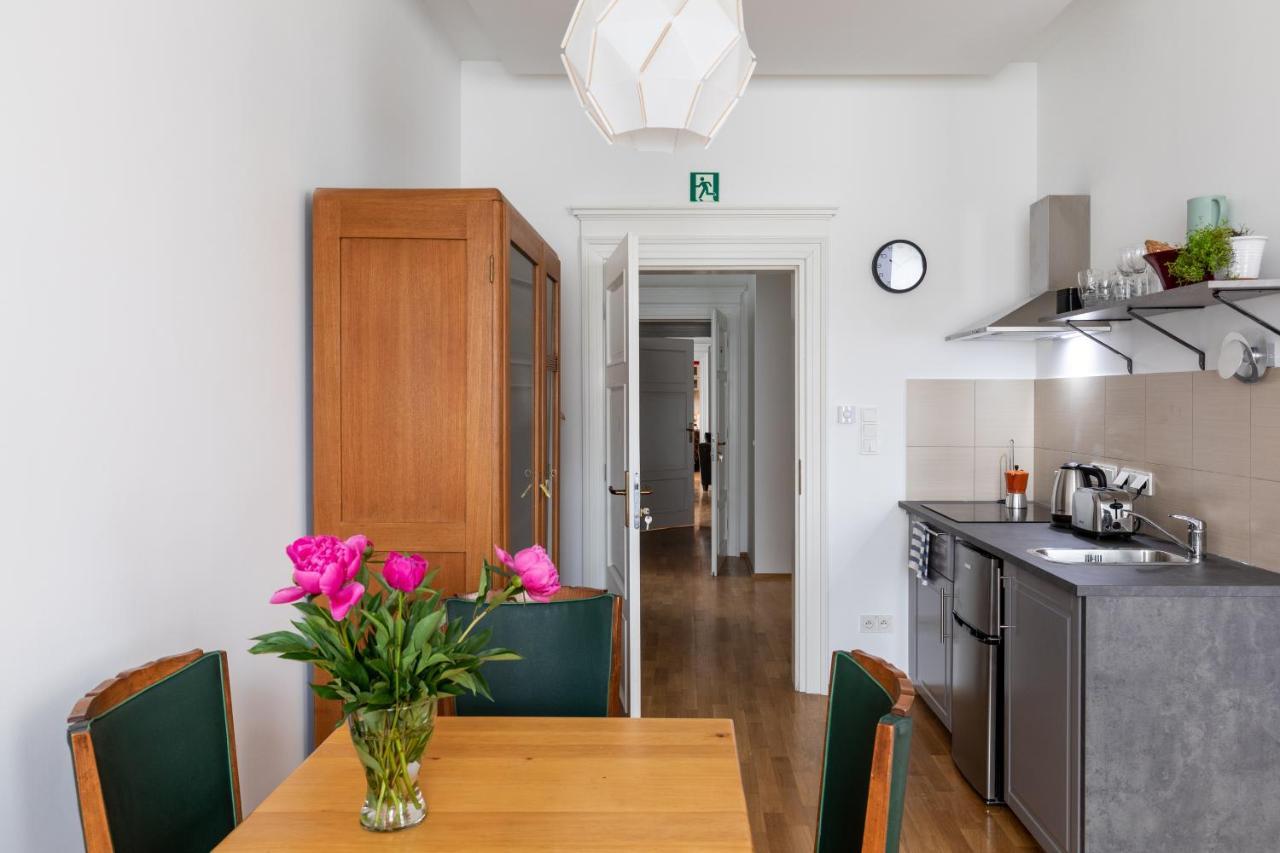 Palac Zieleniewskich Apartamenty Sw Marka 31 Красков Екстериор снимка